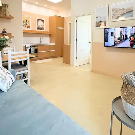Promo April 150 Eruo 10 Nights - Home By The Sea *
