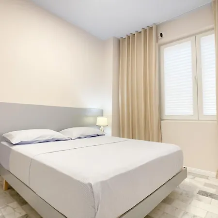 Apartment Promo April 150 Eruo 10 Nights - Home By The Sea