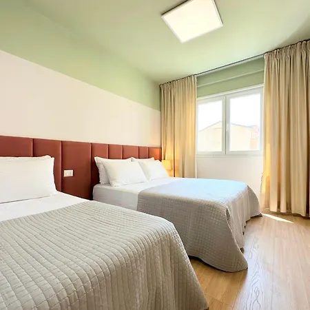 Promo April 150 Eruo 10 Nights - Home By The Sea *
