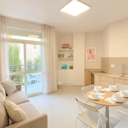 Apartmán 2026 Promo Season Cozy Golem (Tirana)