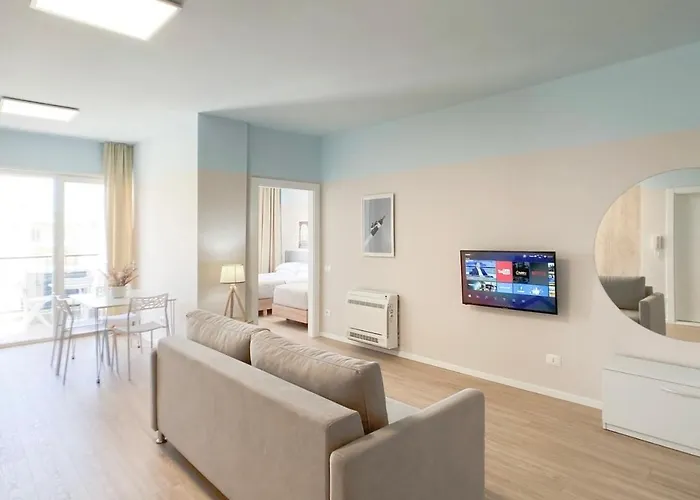 2026 Promo Season Cozy Lägenhet Golem (Tirana)