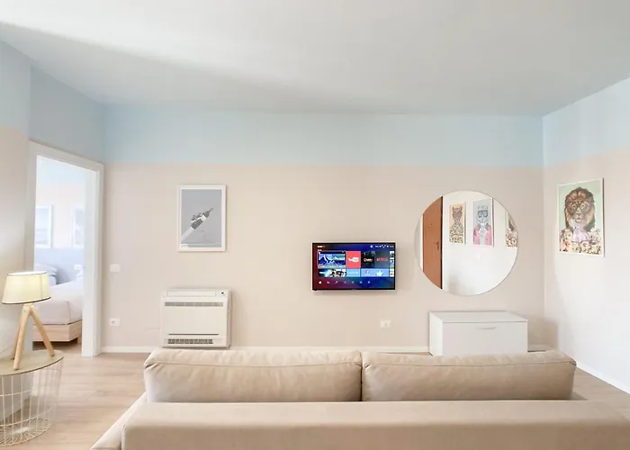 2026 Promo Season Cozy Lägenhet Golem (Tirana)